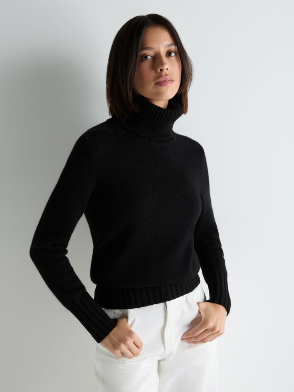 N.Peal Women's Hazel Chunky Turtle Neck Cashmere Sweater